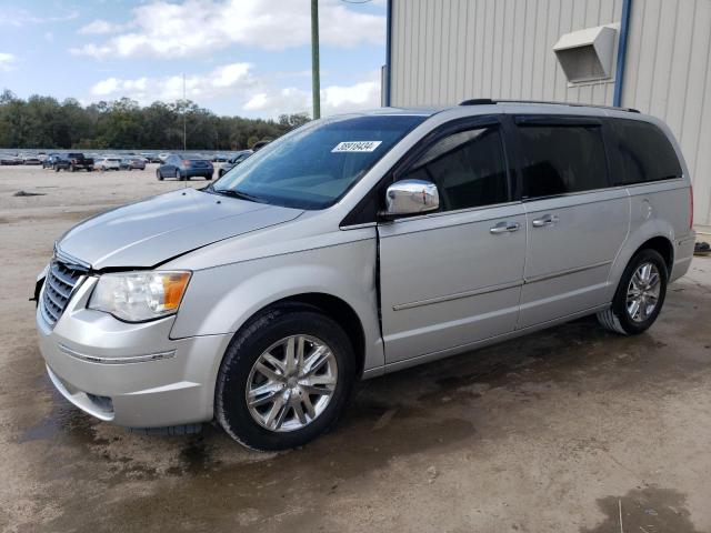 2A8HR64X68R104313 - 2008 CHRYSLER TOWN & COU LIMITED SILVER photo 1