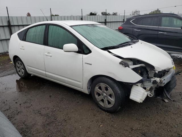 JTDKB20U563174414 - 2006 TOYOTA PRIUS WHITE photo 4