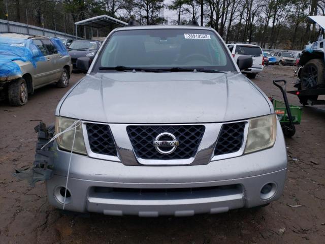 5N1AR18U35C788555 - 2005 NISSAN PATHFINDER LE ვერცხლისფერი ფოტო 5