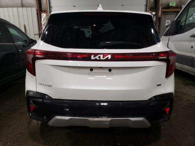 KNDEPCAA0R7575097 - 2024 KIA SELTOS LX WHITE photo 6