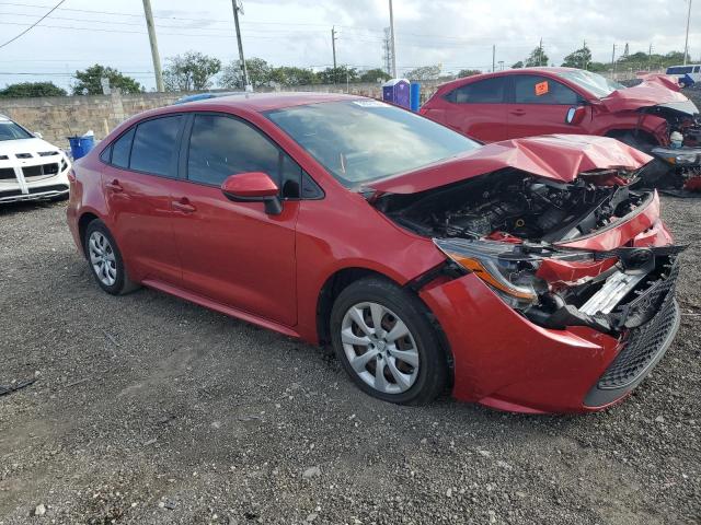 JTDEPMAEXMJ121847 - 2021 TOYOTA COROLLA LE RED photo 4