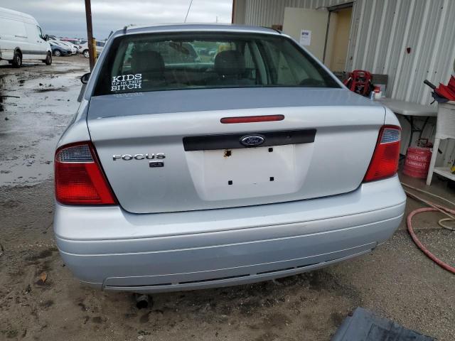 1FAHP34N07W260966 - 2007 FORD FOCUS ZX4 SILVER photo 6