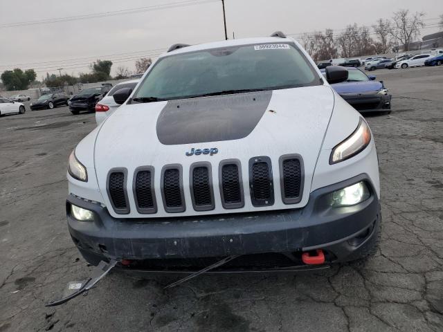 1C4PJMBS5GW155295 - 2016 JEEP CHEROKEE TRAILHAWK WHITE photo 5