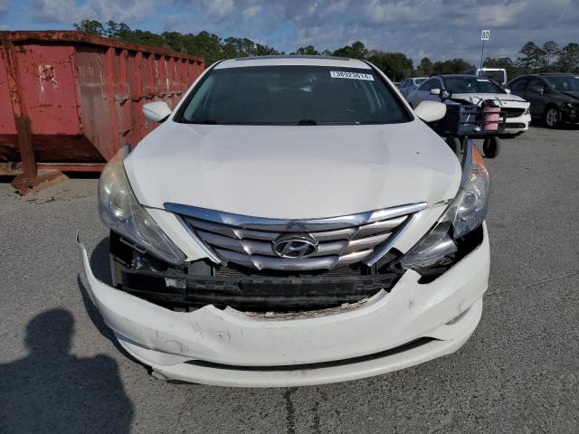 5NPEC4AC1DH610317 - 2013 HYUNDAI SONATA SE WHITE photo 5