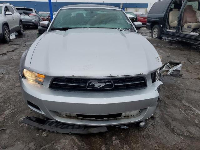 1ZVBP8EM9C5216108 - 2012 FORD MUSTANG SILVER photo 5