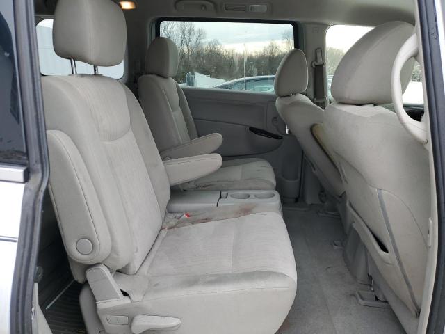 JN8AE2KP0D9068476 - 2013 NISSAN QUEST S SILVER photo 11