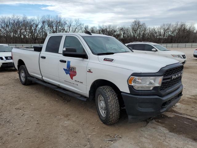 3C6UR4HLXKG712891 - 2019 RAM 2500 TRADESMAN WHITE photo 4