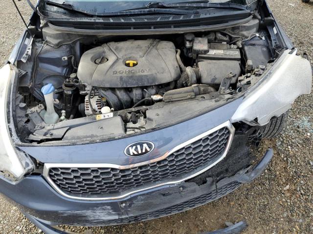 KNAFX4A65F5422404 - 2015 KIA FORTE LX BLUE photo 11