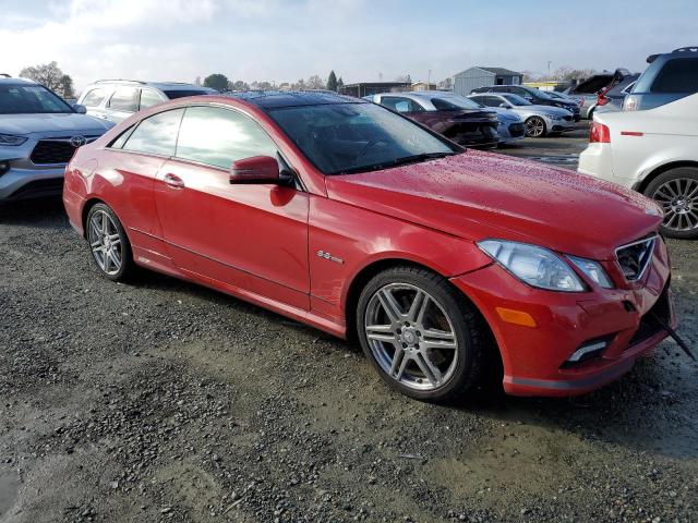 WDDKJ7CB7AF036526 - 2010 MERCEDES-BENZ E 550 RED photo 4