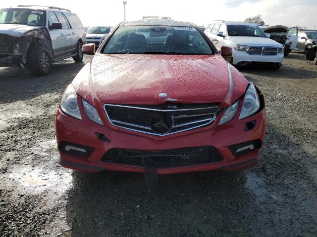 WDDKJ7CB7AF036526 - 2010 MERCEDES-BENZ E 550 RED photo 5