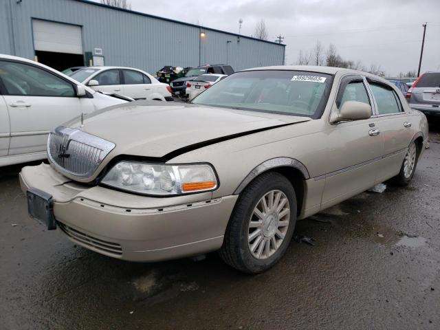 1LNHM81W04Y610265 - 2004 LINCOLN TOWN CAR EXECUTIVE Золотой фото 1