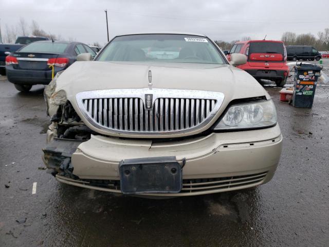 1LNHM81W04Y610265 - 2004 LINCOLN TOWN CAR EXECUTIVE Золотой фото 5