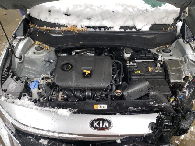 KNDERCAA3M7217947 - 2021 KIA SELTOS EX SILVER photo 11