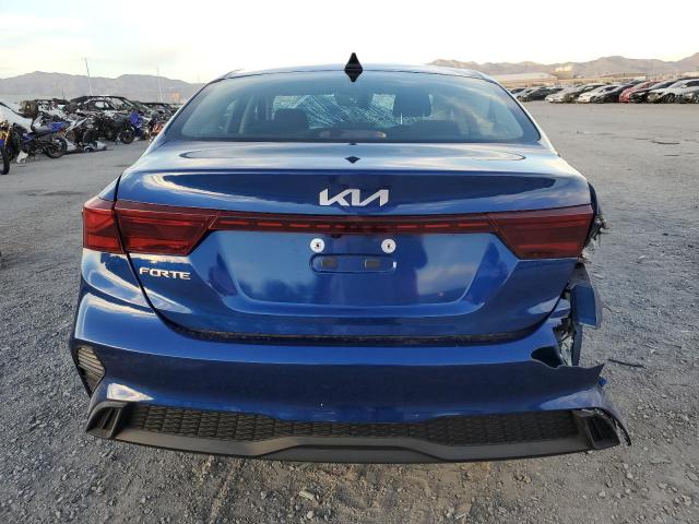 3KPF24AD2NE484846 - 2022 KIA FORTE FE BLUE photo 6