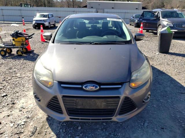 1FAHP3J20CL443399 - 2012 FORD FOCUS TITANIUM GRAY photo 5