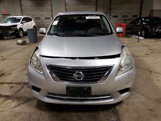 3N1CN7AP3EL830066 - 2014 NISSAN VERSA S SILVER photo 5