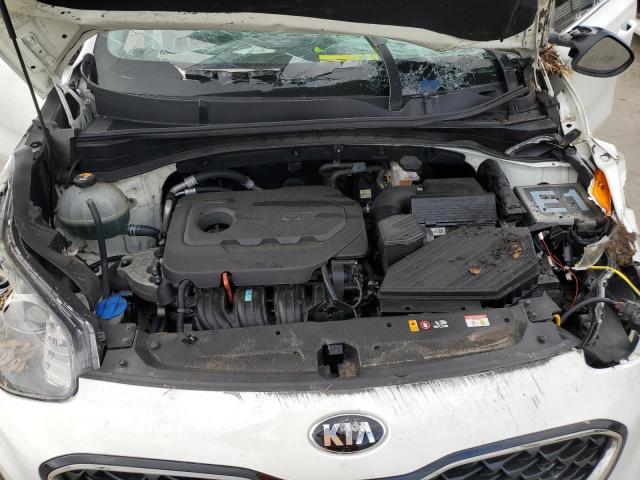 KNDPM3AC4L7780335 - 2020 KIA SPORTAGE LX WHITE photo 11