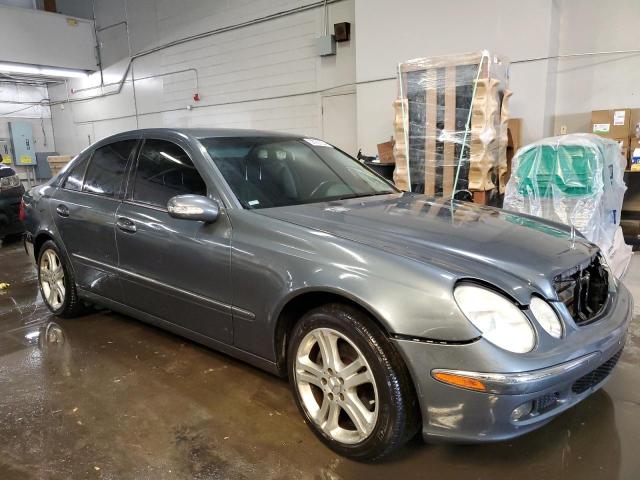 WDBUF87J26X208778 - 2006 MERCEDES-BENZ E 350 4MATIC GRAY photo 4