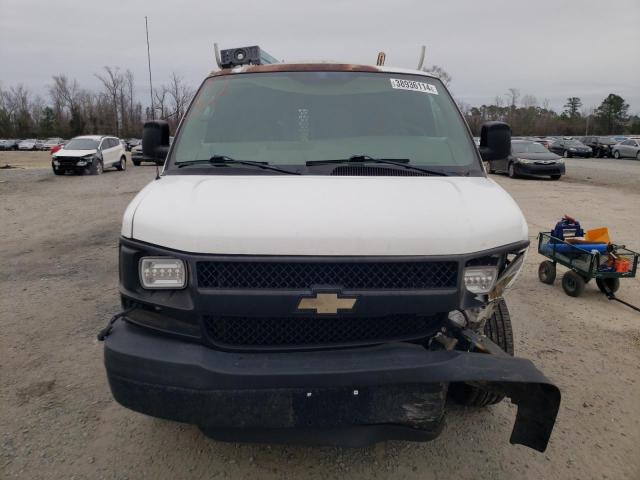 1GCGG25C781201683 - 2008 CHEVROLET EXPRESS G2 WHITE photo 5