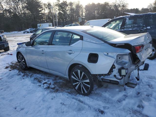 1N4BL4CW0LN323209 - 2020 NISSAN ALTIMA SR SILVER photo 2