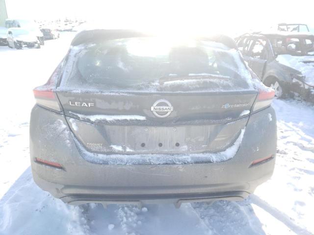 1N4AZ1CPXJC317394 - 2018 NISSAN LEAF S GRAY photo 6