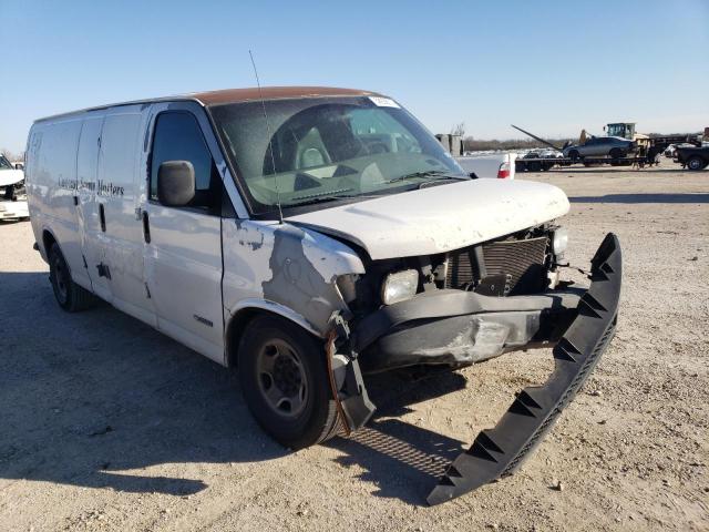 1GCHG39U551227935 - 2005 CHEVROLET EXPRESS G3 WHITE photo 4