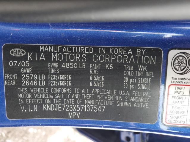 KNDJE723X57137547 - 2005 KIA NEW SPORTA BLUE photo 12