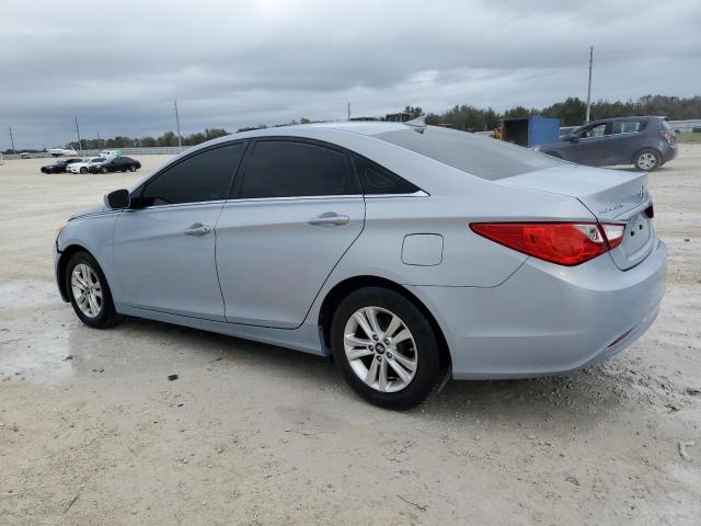 5NPEB4AC9DH804645 - 2013 HYUNDAI SONATA GLS BLUE photo 2