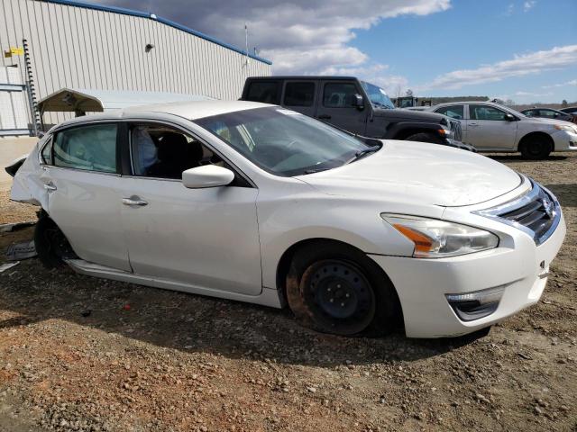 1N4AL3AP7DC181083 - 2013 NISSAN ALTIMA 2.5 WHITE photo 4