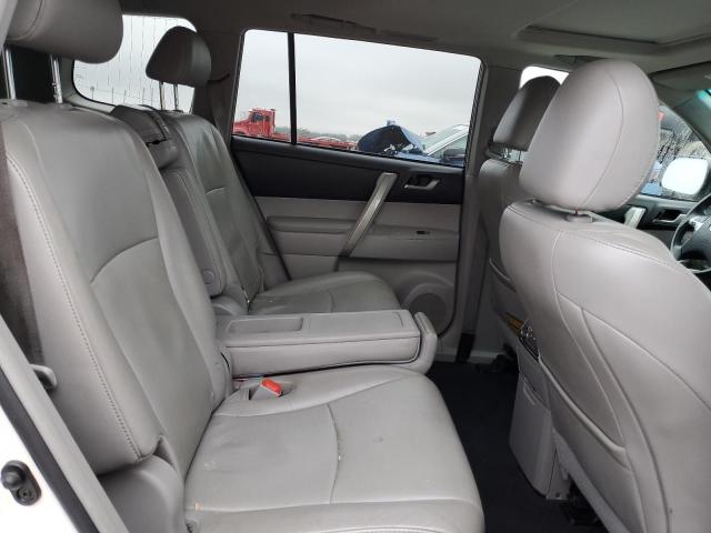 5TDZK3EH5CS088840 - 2012 TOYOTA HIGHLANDER BASE أبيض صورة 11