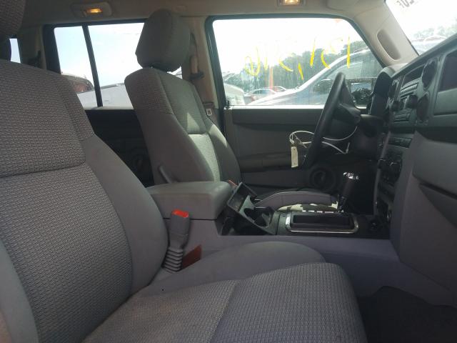 1J8HH48KX6C125936 - 2006 JEEP COMMANDER 银色 照片 5