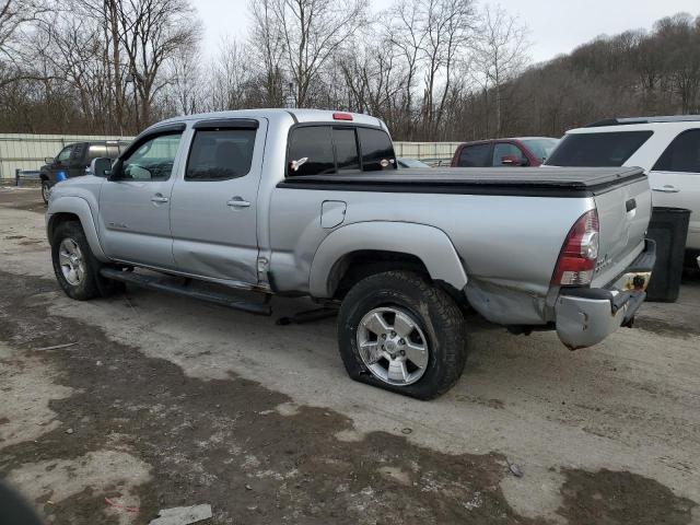 3TMMU4FN0BM034486 - 2011 TOYOTA TACOMA DOUBLE CAB LONG BED SILVER photo 2