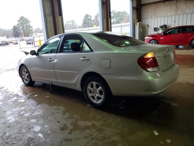 4T1BE32K15U413129 - 2005 TOYOTA CAMRY LE SILVER photo 2