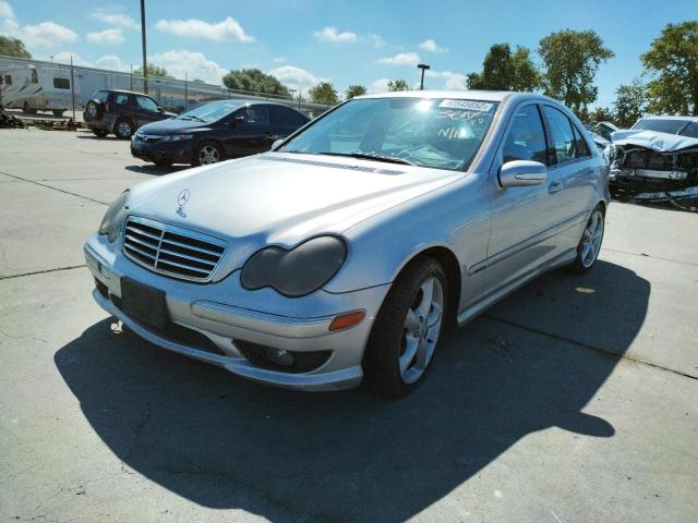 WDBRF40J45F705506 - 2005 MERCEDES-BENZ C 230K SPORT SEDAN SILVER photo 2