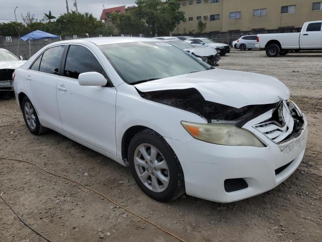 4T1BF3EK0BU589965 - 2011 TOYOTA CAMRY BASE WHITE photo 4