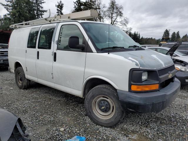 1GCHG35V171143046 - 2007 CHEVROLET EXPRESS G3 WHITE photo 4