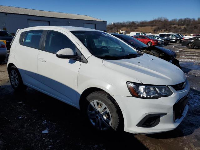 1G1JG6SH7H4166678 - 2017 CHEVROLET SONIC WHITE photo 4