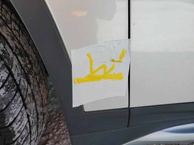 WBXHU7C34J5H44958 - 2018 BMW X1 SDRIVE2 WHITE photo 13