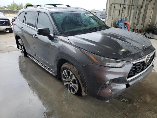 5TDHZRBH9NS240927 - 2022 TOYOTA HIGHLANDER XLE 灰色 照片 4