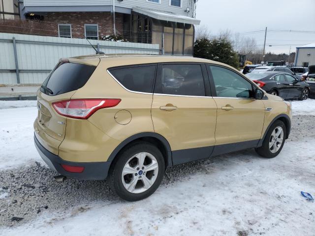 1FMCU9G9XFUA32123 - 2015 FORD ESCAPE SE GOLD photo 3