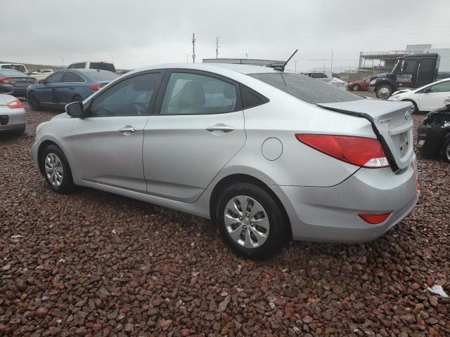 KMHCT4AE5GU998604 - 2016 HYUNDAI ACCENT SE SILVER photo 2