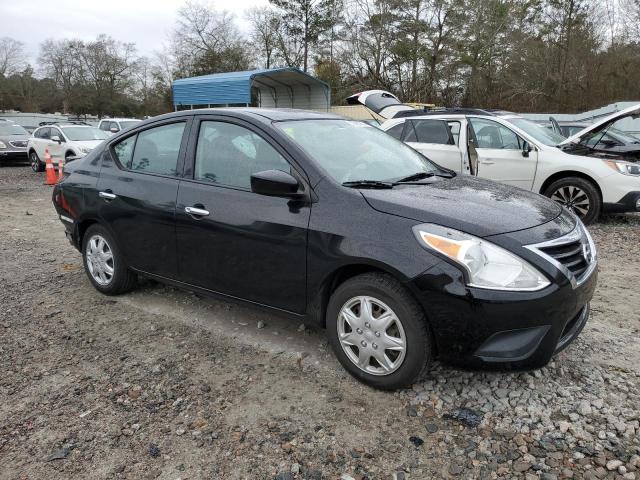 3N1CN7AP2JL801782 - 2018 NISSAN VERSA S BLACK photo 4