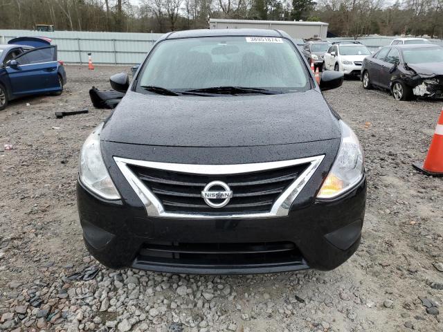 3N1CN7AP2JL801782 - 2018 NISSAN VERSA S BLACK photo 5