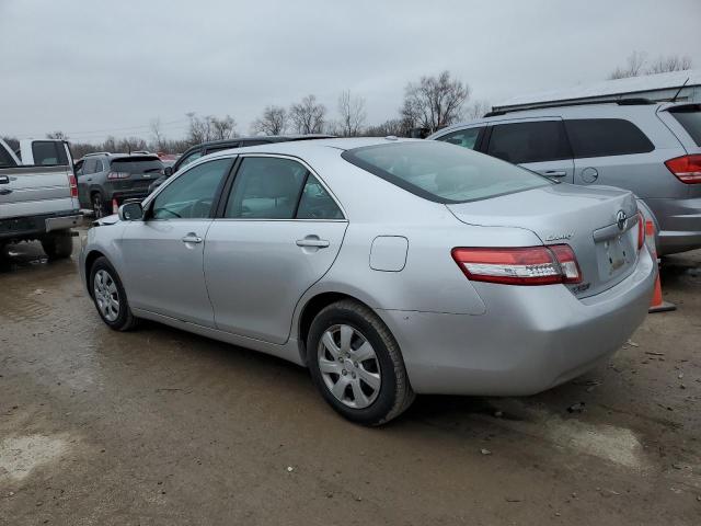 4T1BF3EK2AU094438 - 2010 TOYOTA CAMRY BASE SILVER photo 2