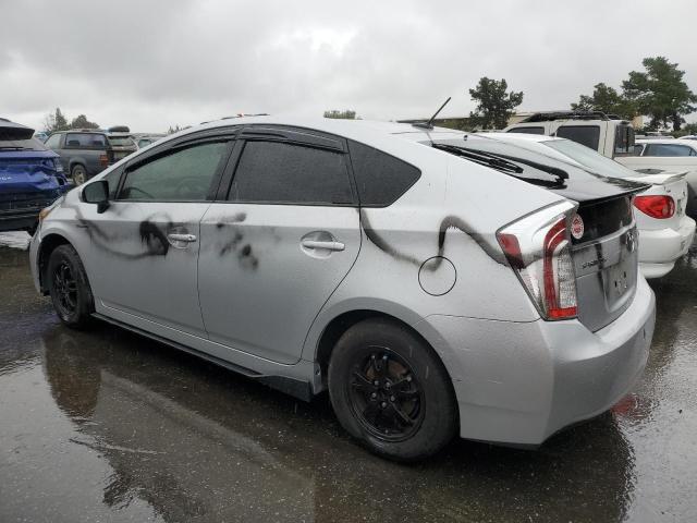 JTDKN3DU3D5665542 - 2013 TOYOTA PRIUS SILVER photo 2