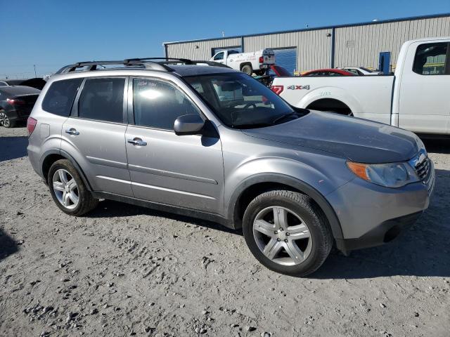 JF2SH64659H767748 - 2009 SUBARU FORESTER 2.5X LIMITED SILVER photo 4