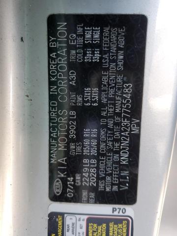 KNDJN2A23F7755483 - 2015 KIA SOUL SILVER photo 13