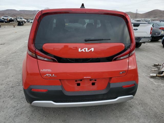 KNDJ23AU5N7173433 - 2022 KIA SOUL LX RED photo 6