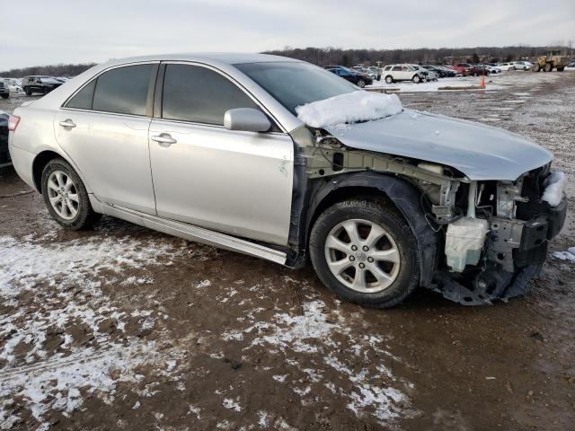 4T1BF3EK2BU641015 - 2011 TOYOTA CAMRY BASE SILVER photo 4