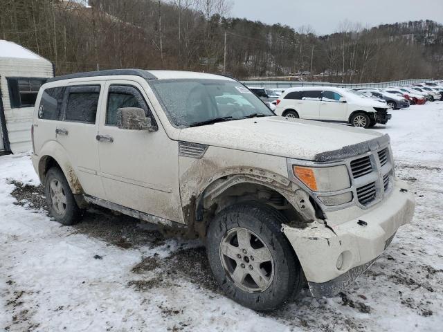 1D8GU28K59W513518 - 2009 DODGE NITRO SE WHITE photo 4